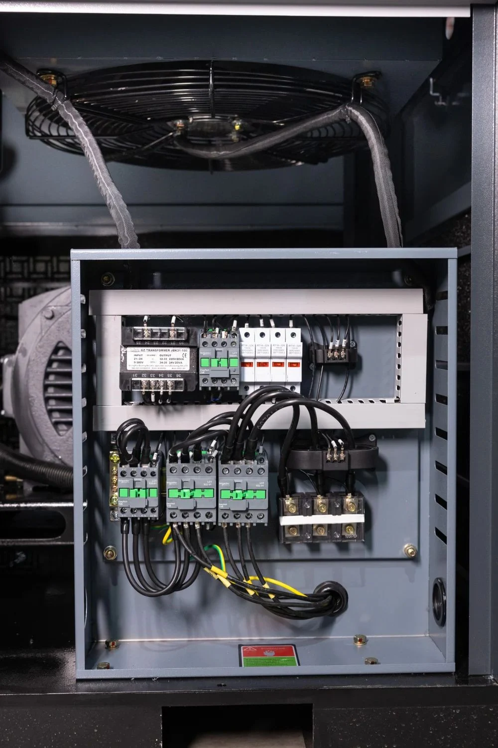 Винтовой компрессор IRONMAC IC 30/8 B — изображение 11